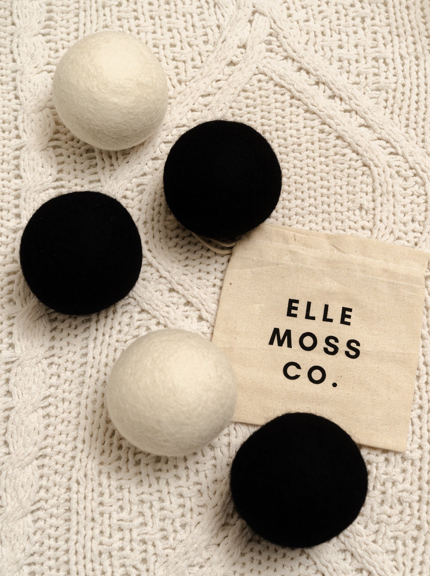 non-toxic eco wool laundry balls and mini linen bag